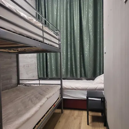 Auberge de jeunesse Rooms4rest Bokserska - Private For Tourists *