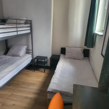 Auberge de jeunesse Rooms4rest Bokserska - Private For Tourists *